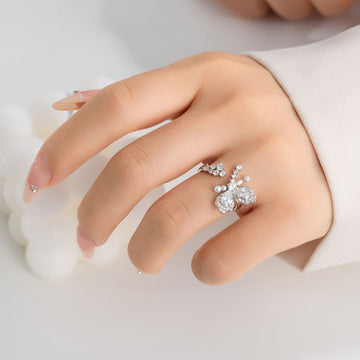 Siyona Delicate Butterfly Open Ring [3HMAJ4RS]