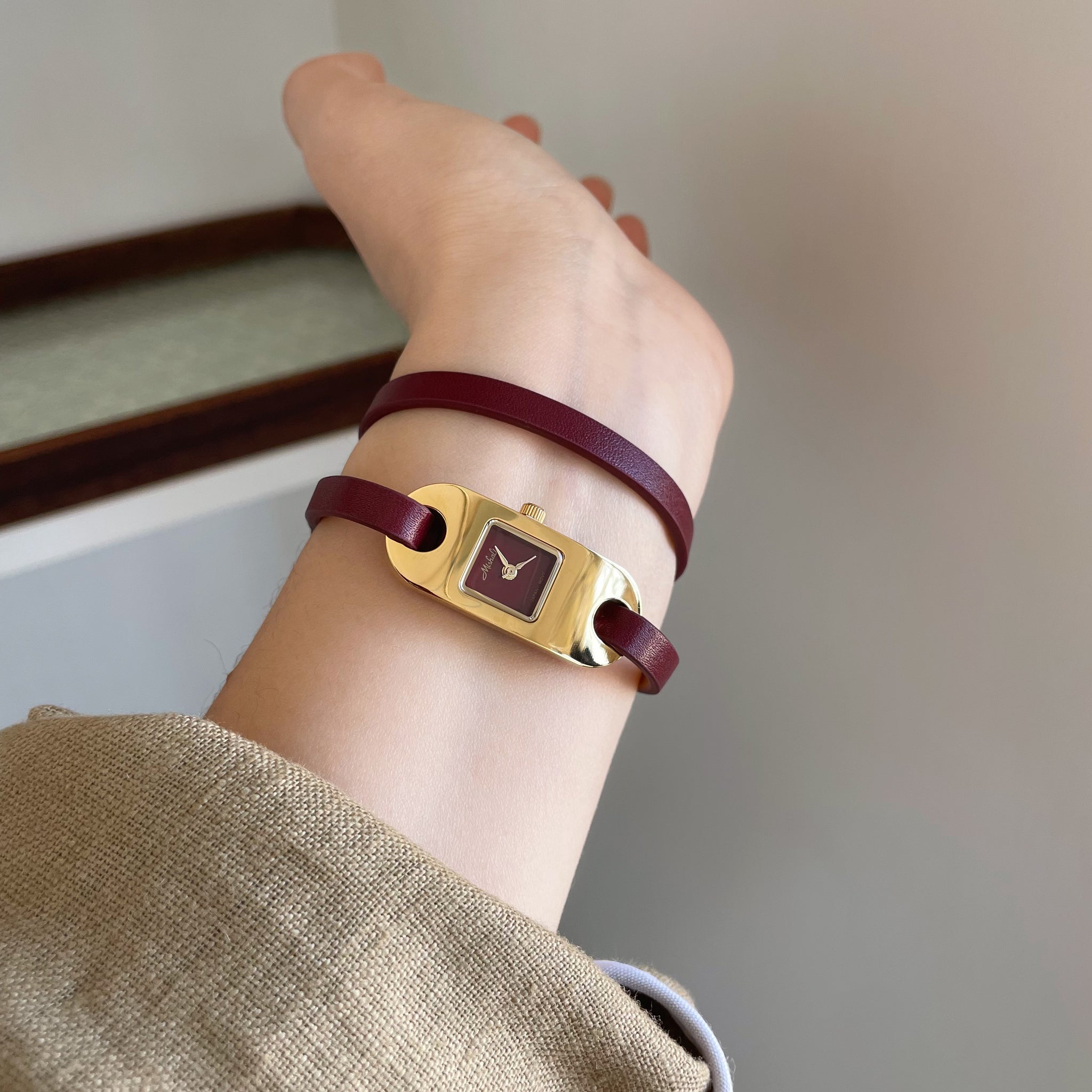 Siyona Ruby Red Wrap Watch [M7DXFGH4]