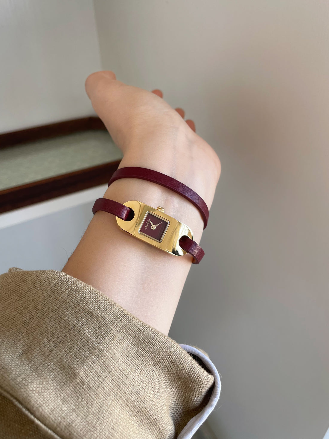 Siyona Ruby Red Wrap Watch [M7DXFGH4]