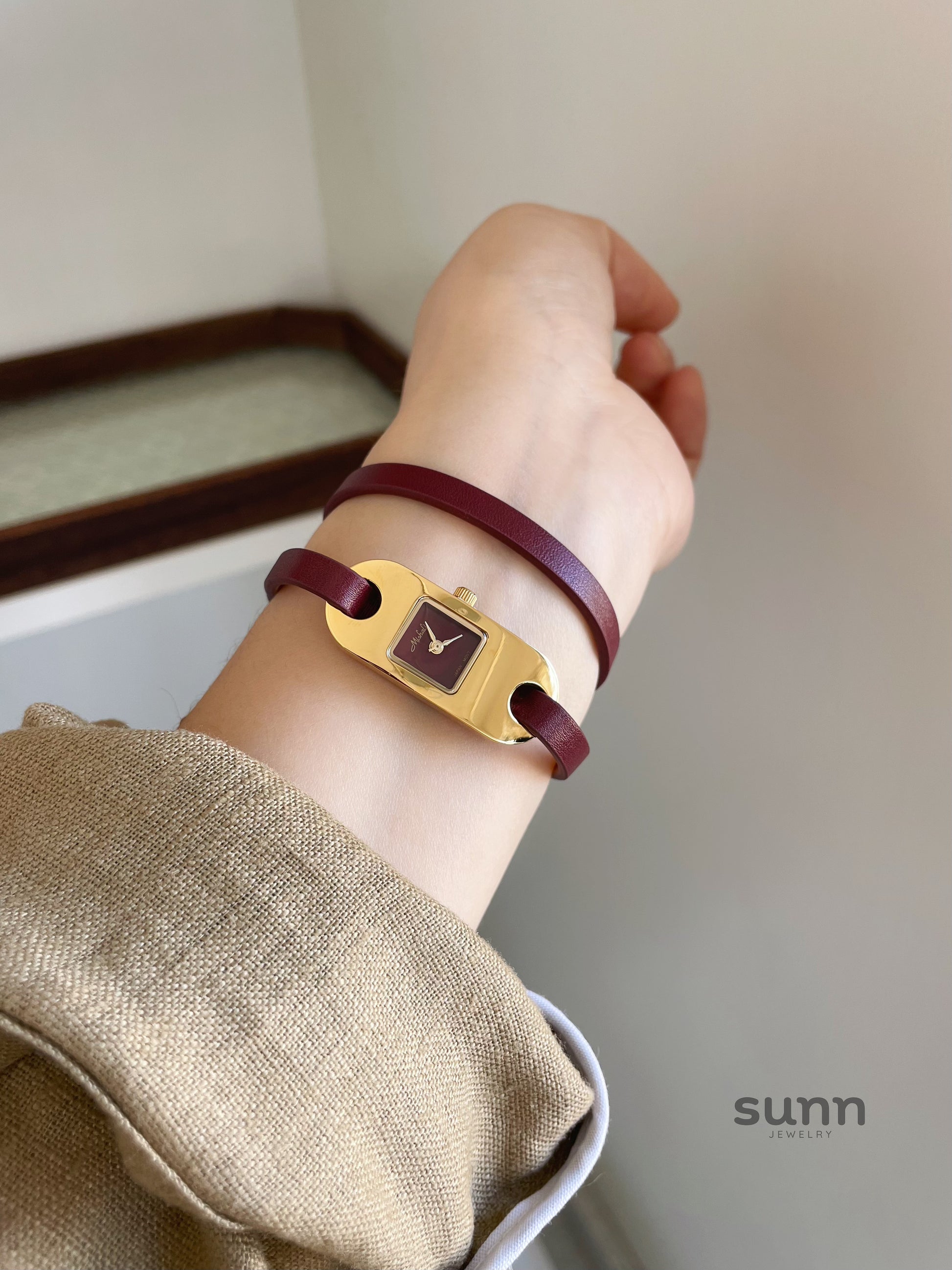 Siyona Ruby Red Wrap Watch [89LSZ4KC]