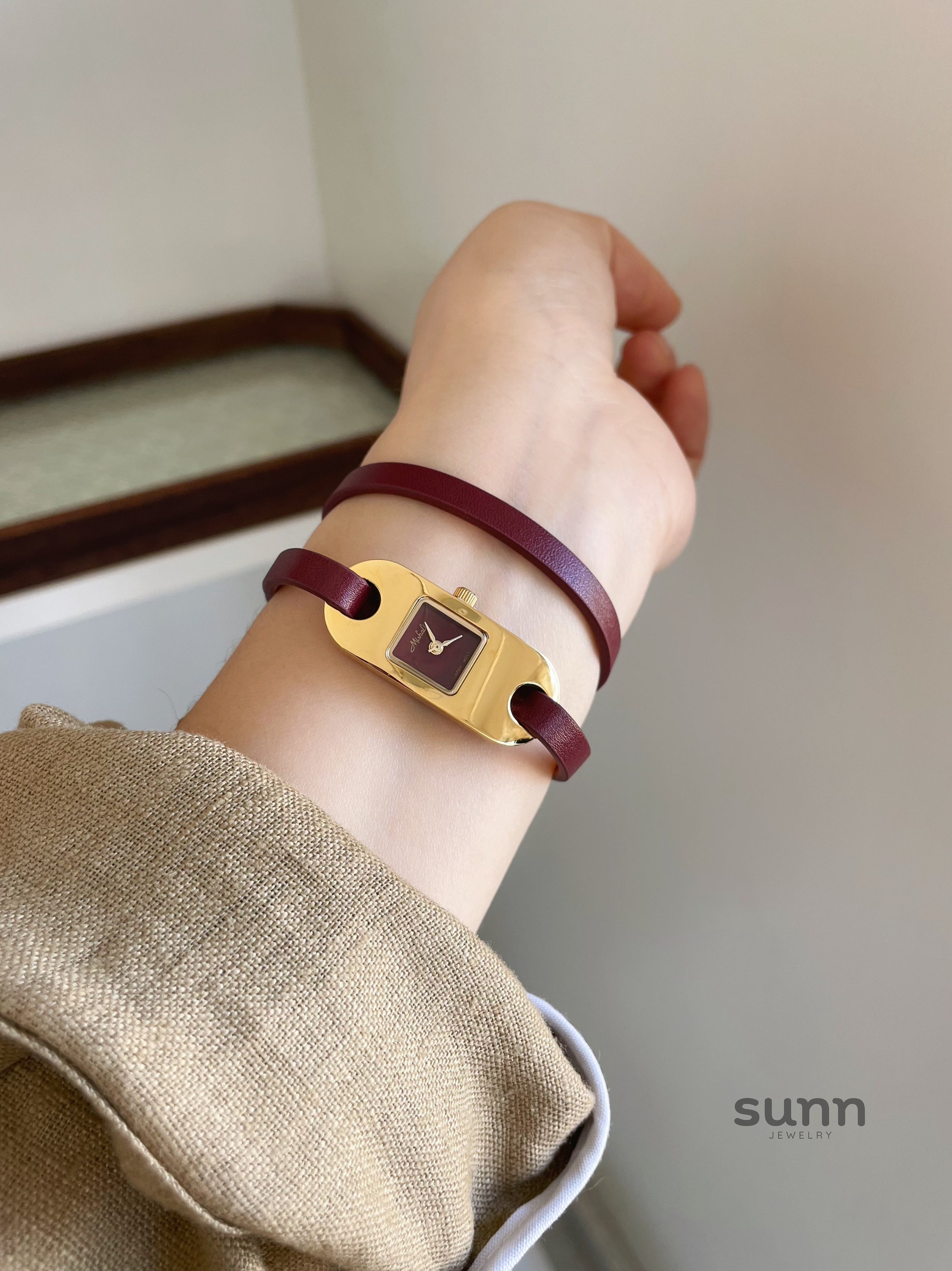 Siyona Ruby Red Wrap Watch [UQDBUZNK]