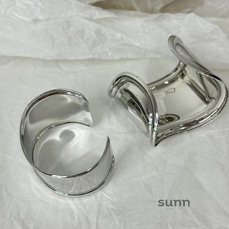 Skylar Wavy Cuff Bracelet