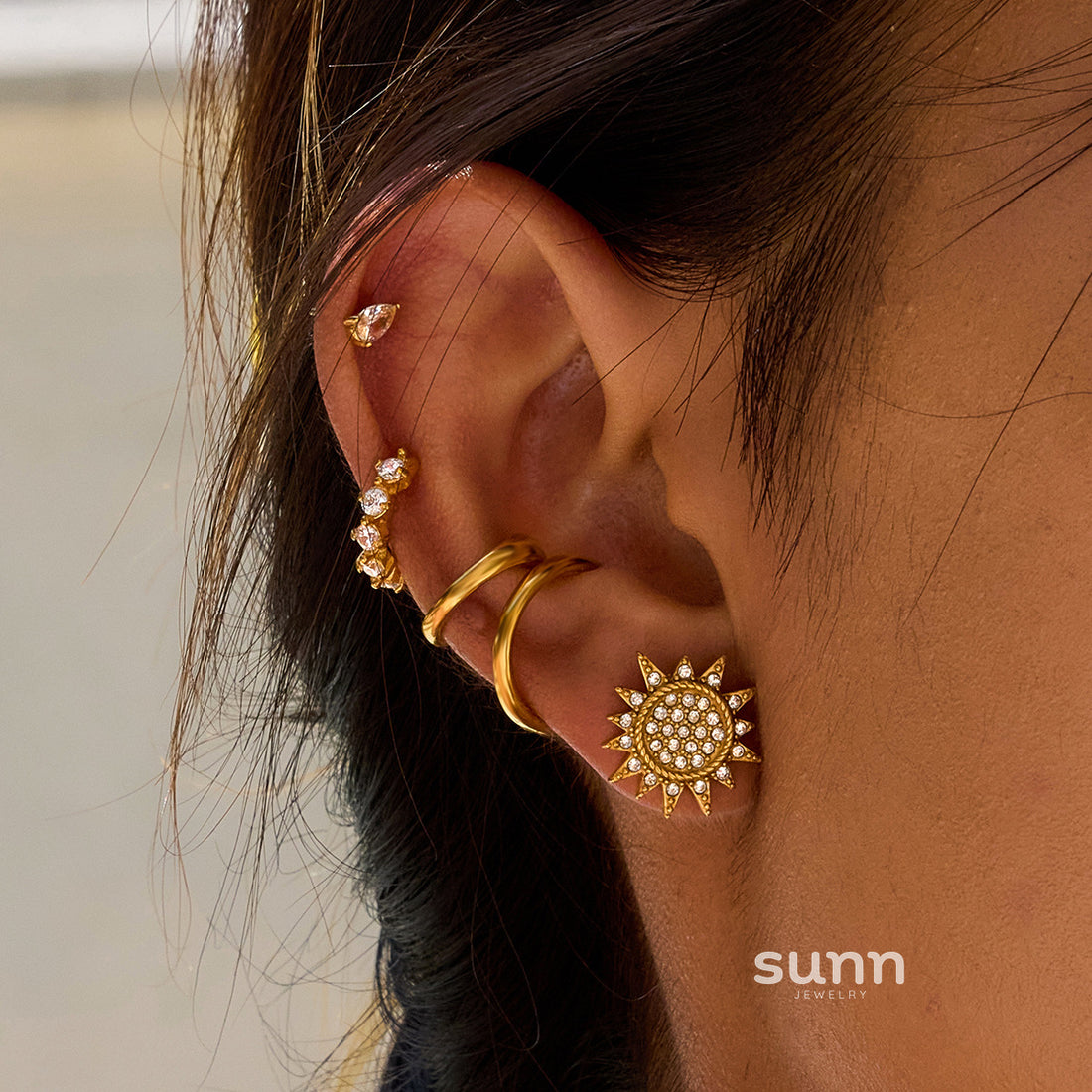 Skylie Rhinestone Sun Hoops [J2QJNWGO]