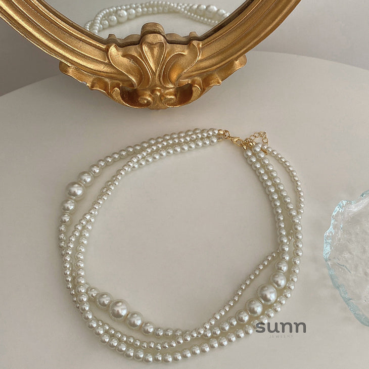 Skylie Triple Strand Pearl Necklace [YWHM5NP8]
