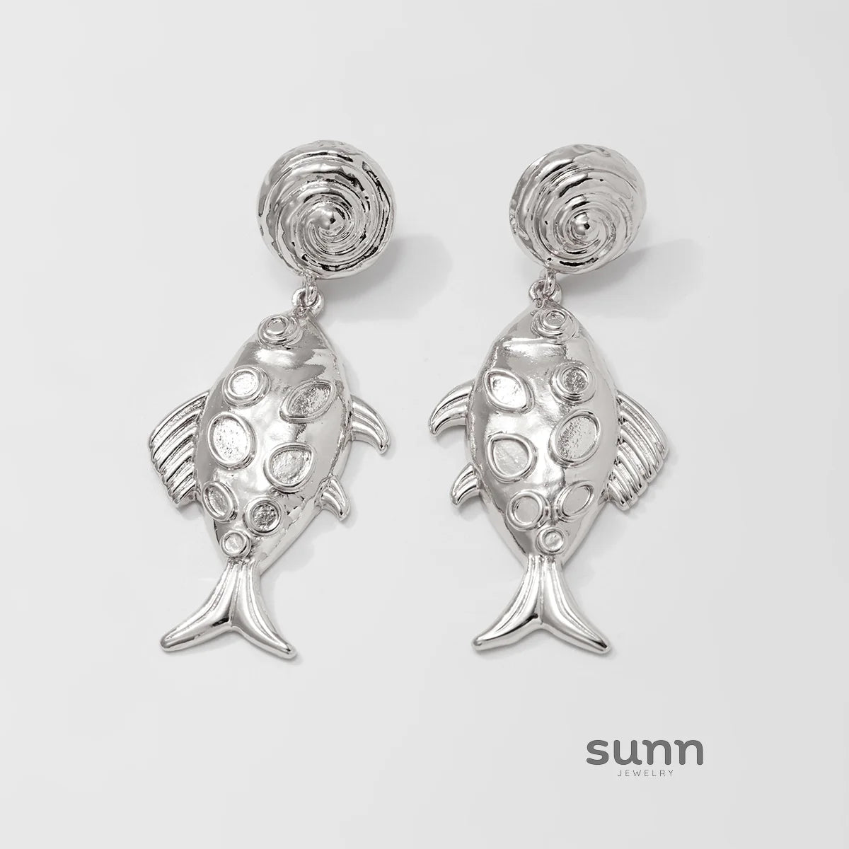 Skylin Fish Thread Stud Earrings