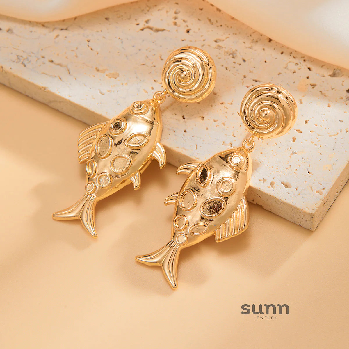 Skylin Fish Thread Stud Earrings