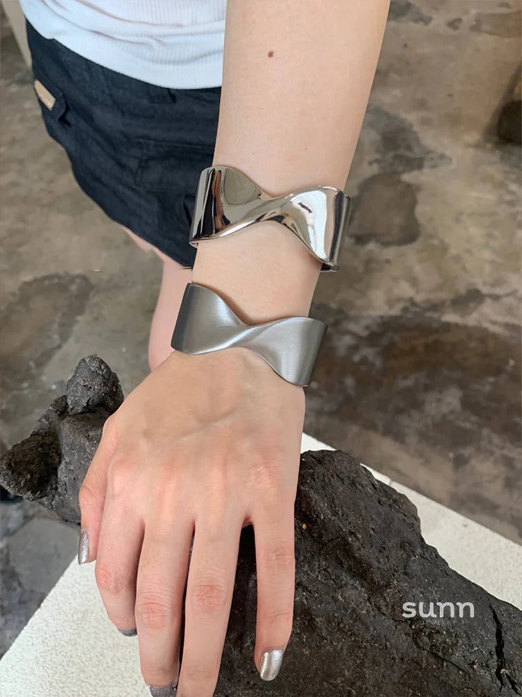 Skylyn Mobius Arm Cuff