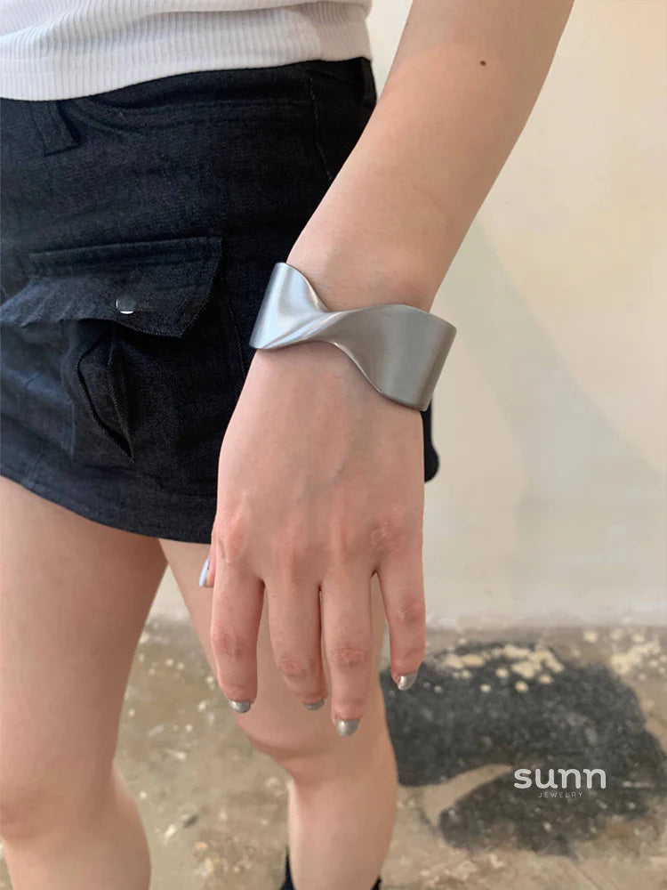Skylyn Mobius Arm Cuff