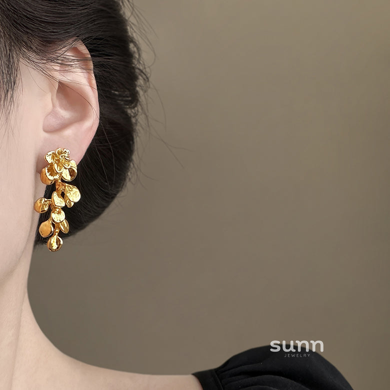Skylynn Gilt Leaf Drop Earrings [0G7F7ICA]