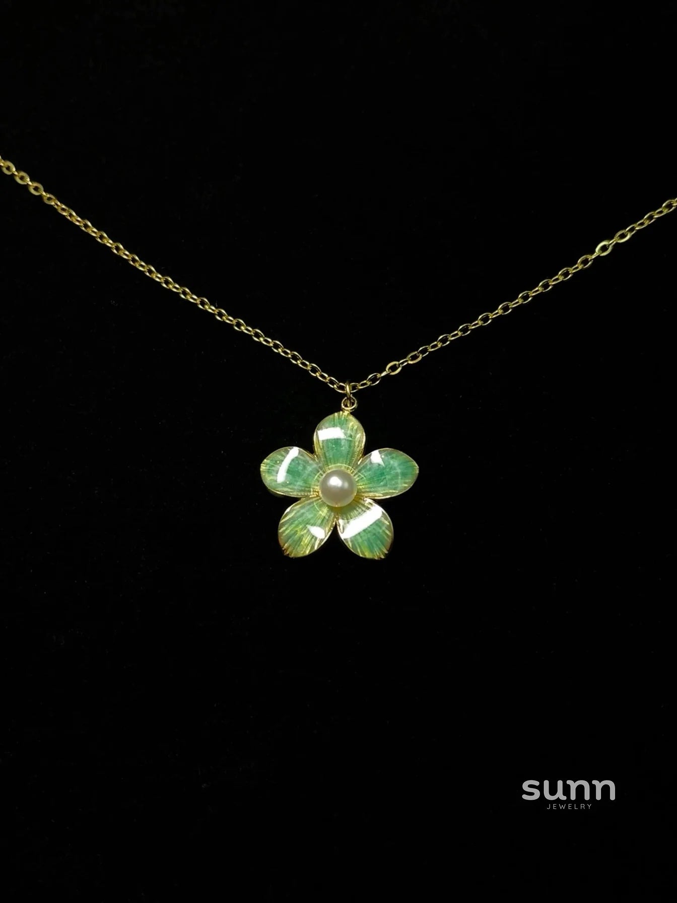 Sofi Pearl Blossom Necklace