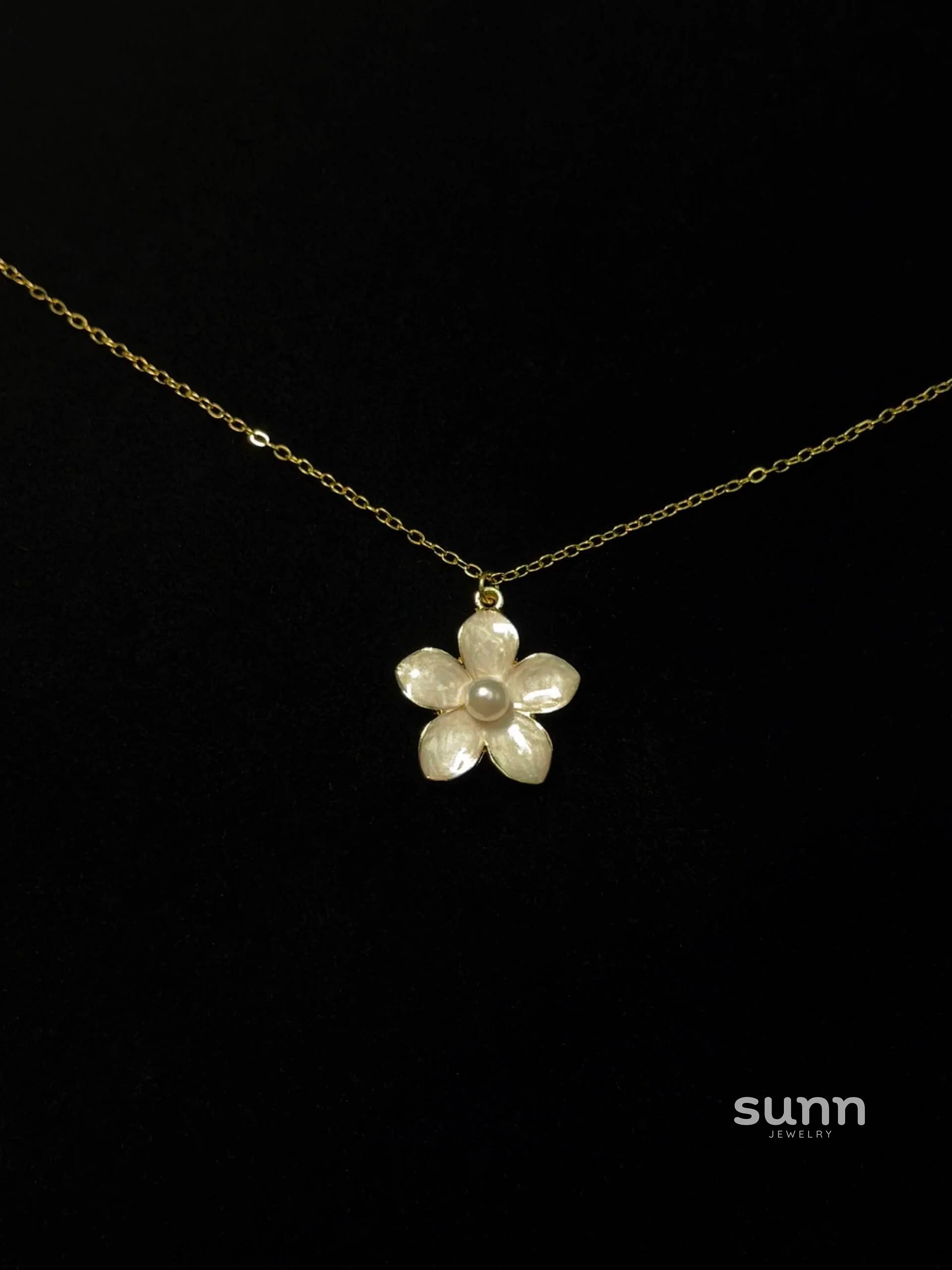 Sofi Pearl Blossom Necklace