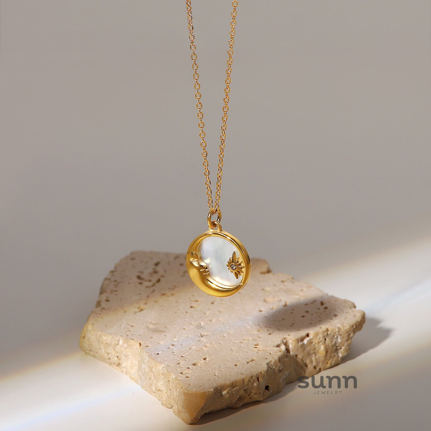 Solange Layered Fritillaria Necklace [S602SA3P]