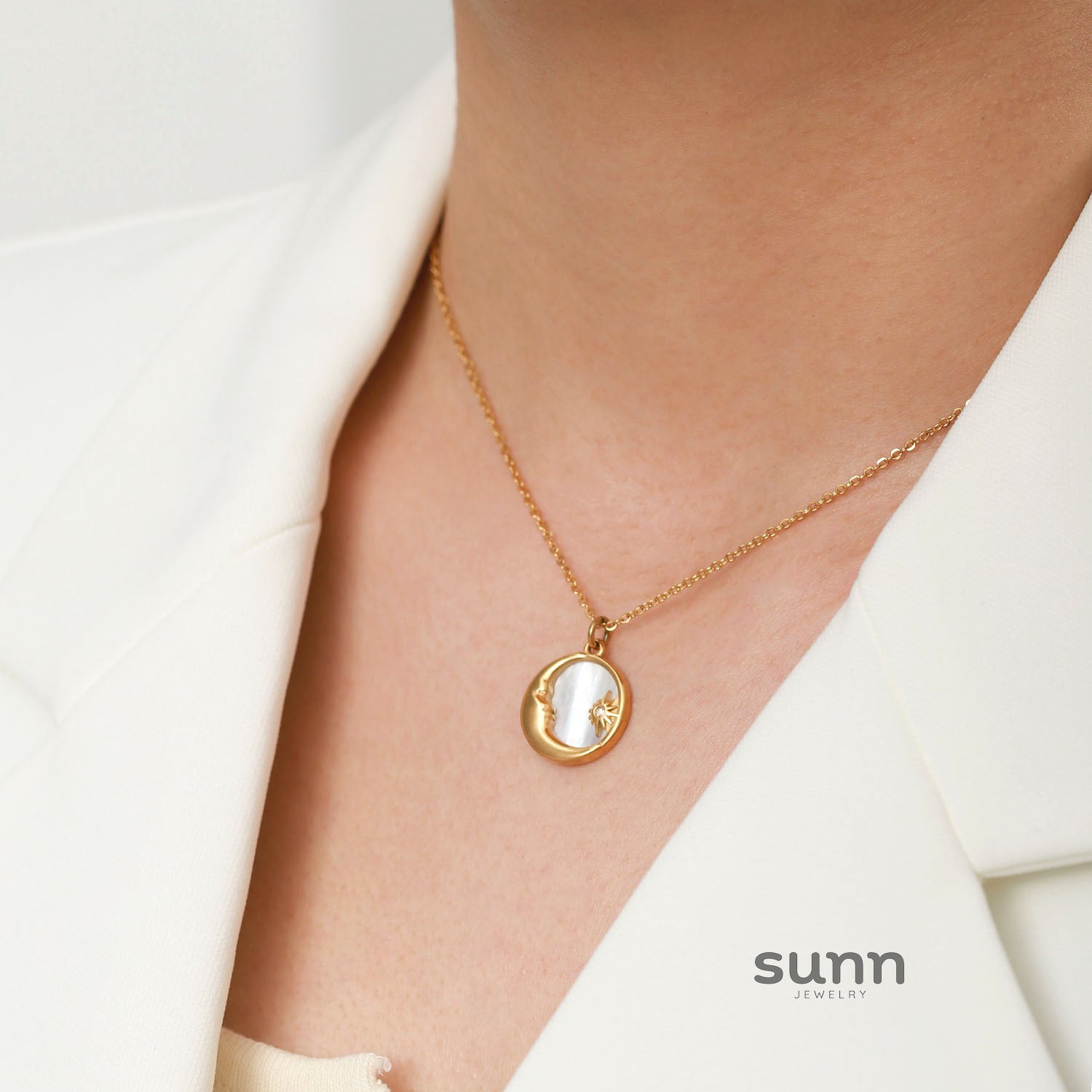 Solange Layered Fritillaria Necklace [7QVXOXFW]