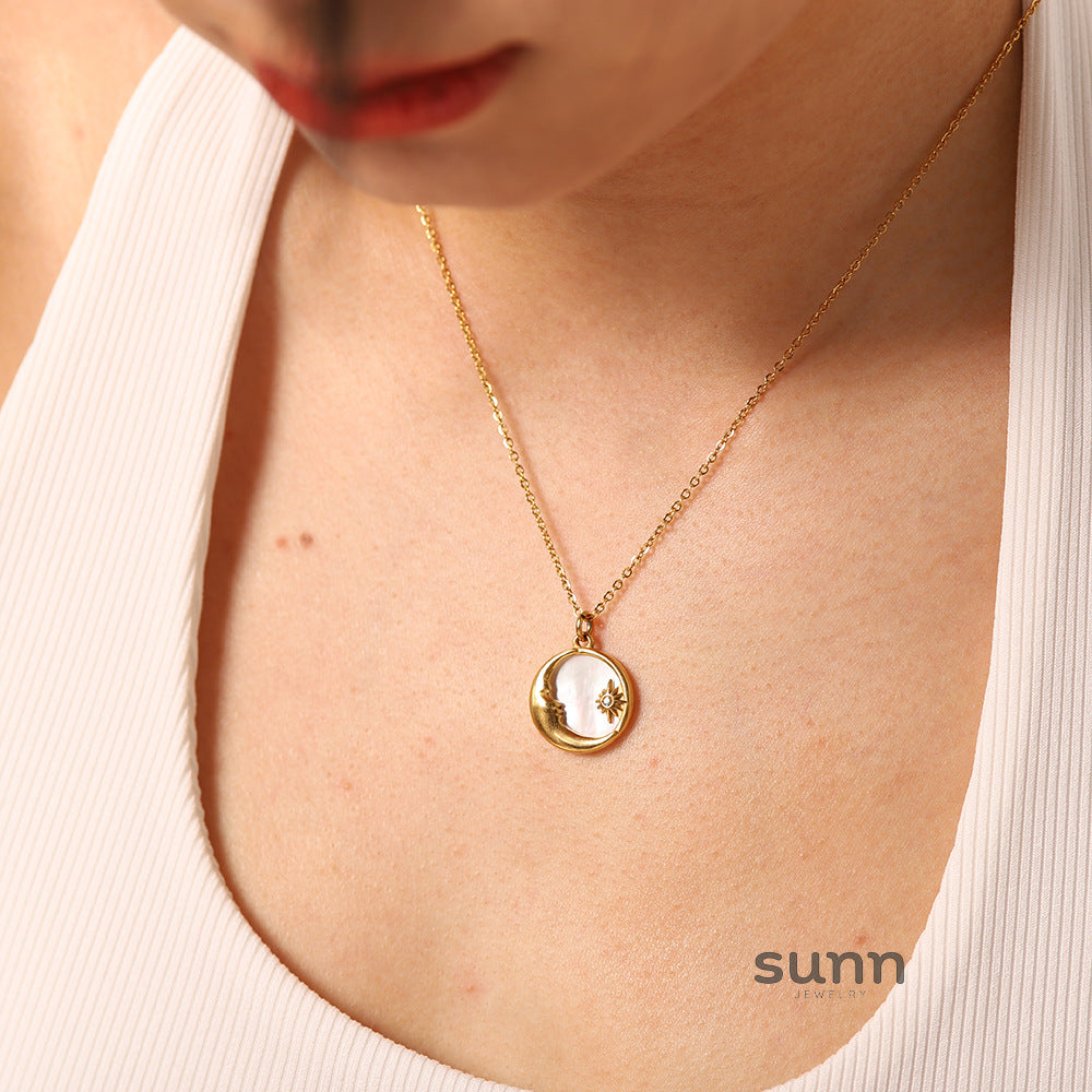 Solange Layered Fritillaria Necklace [V2XOMF74]