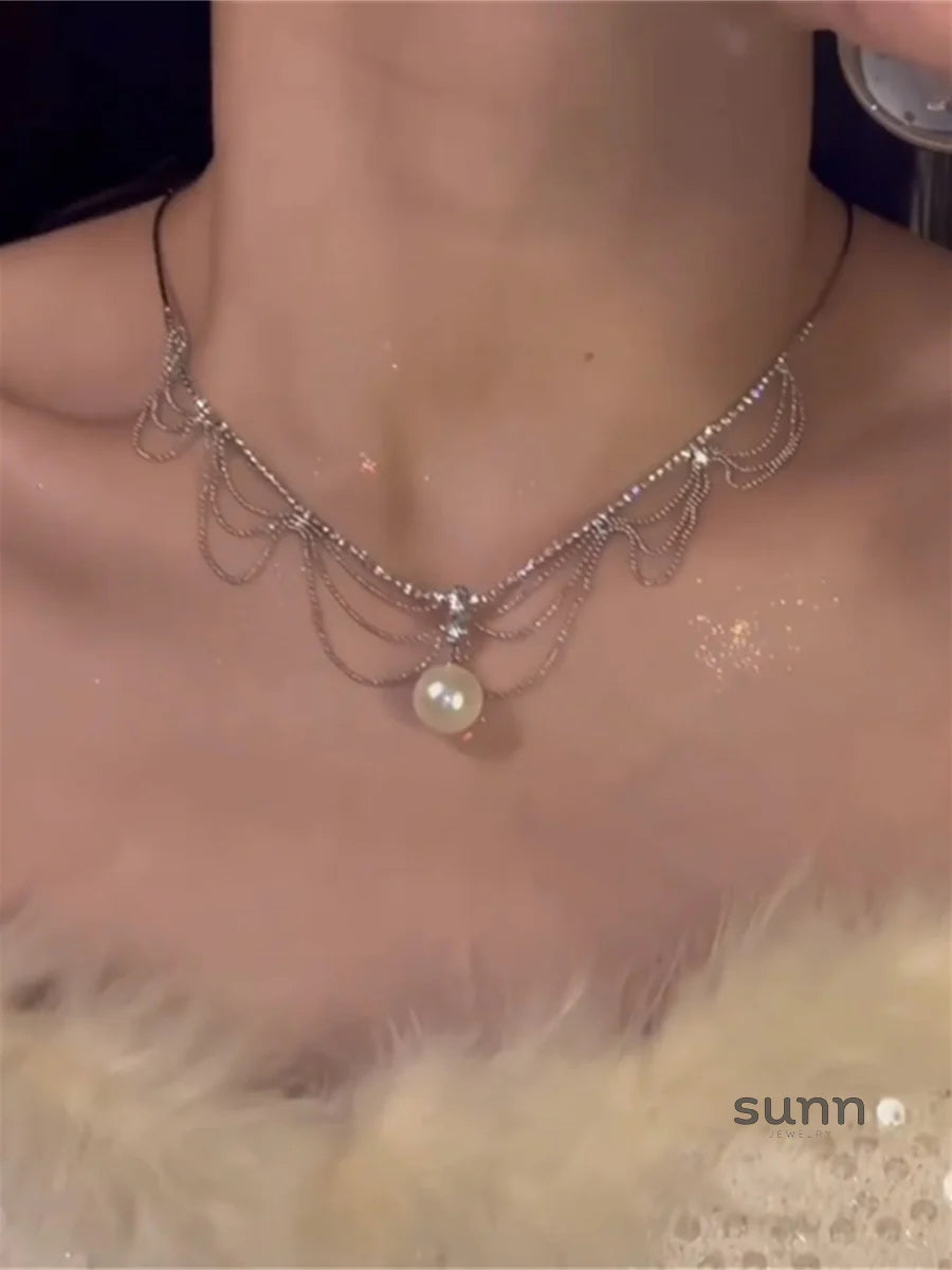Soleil Delicate Pearl Choker