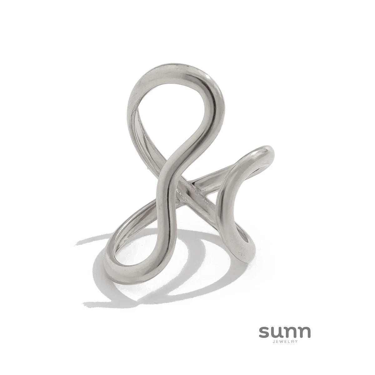 Soliana Abstract Line Ring