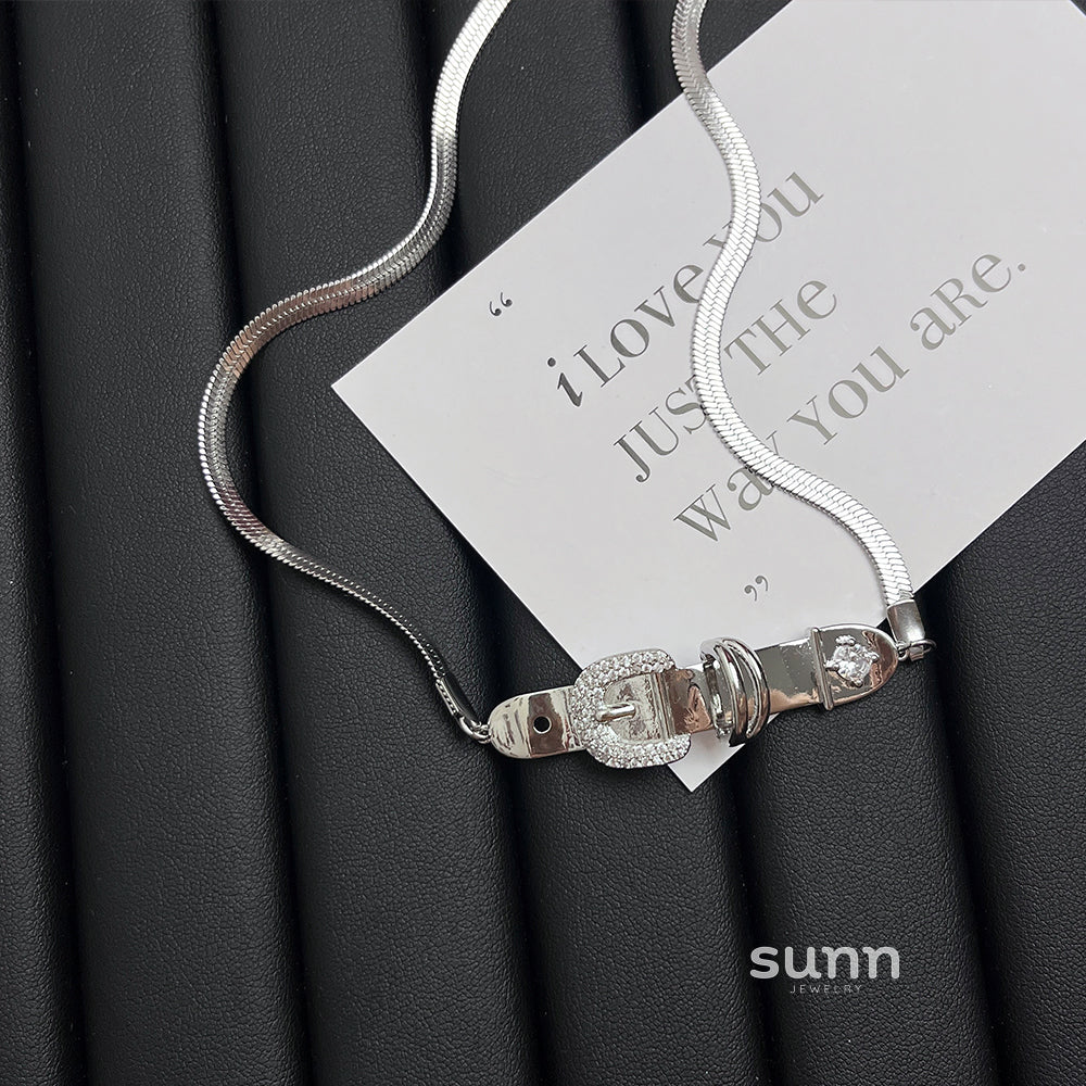 Stellarose Serpent Chain Necklace