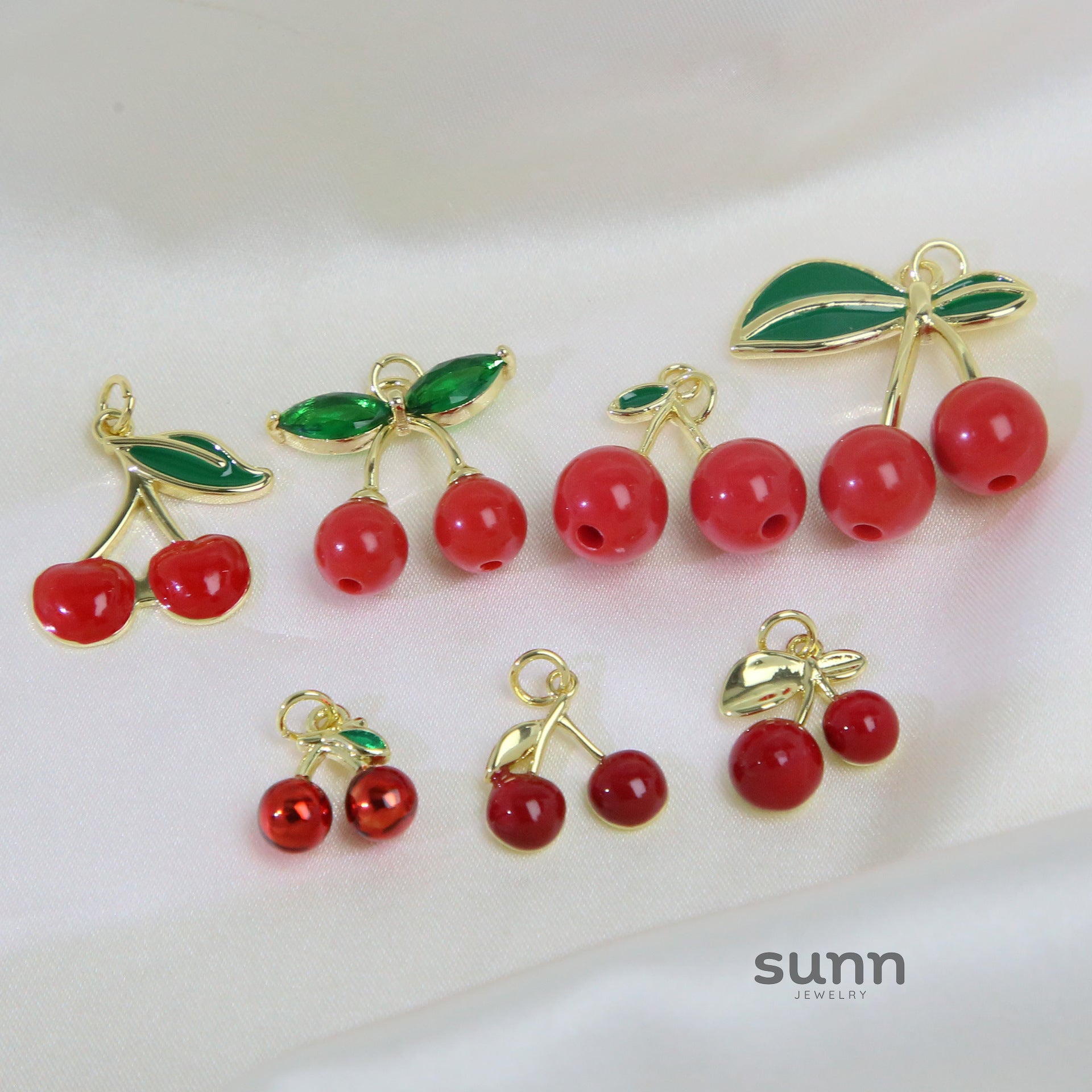 Storm Golden Cherry Necklace [ZJ7K7X0R]