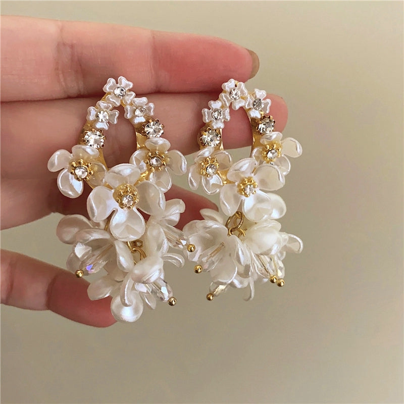 Suhani Floral Statement Earrings [R3ZOW3R7]