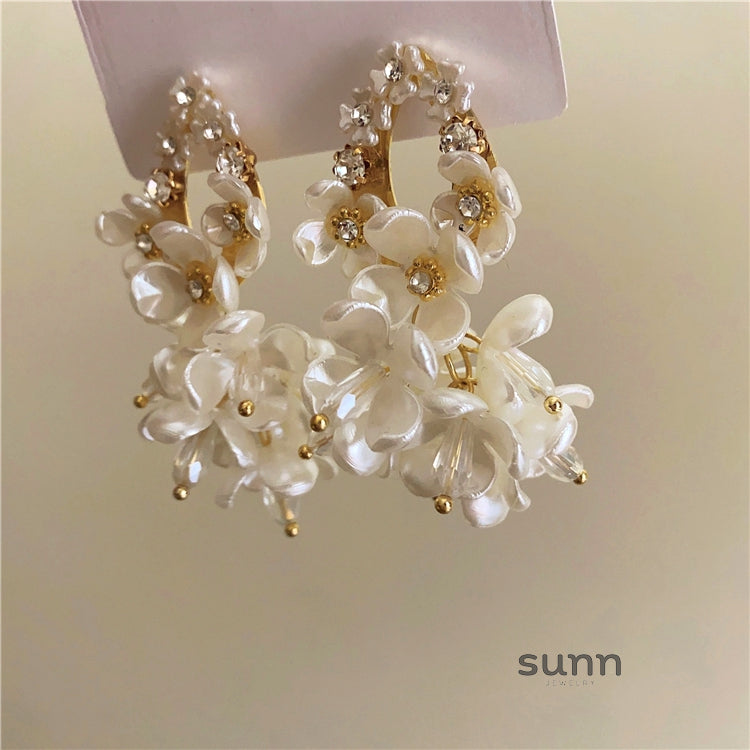 Suhani Floral Statement Earrings [155DXRPI]