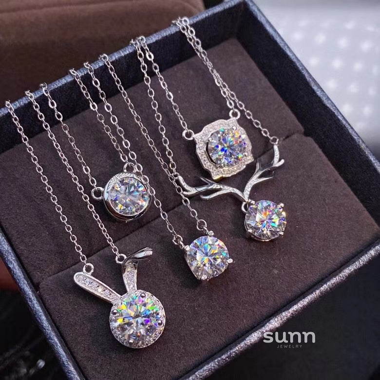Suhani Radiant Charm Necklace [2073F5L5]