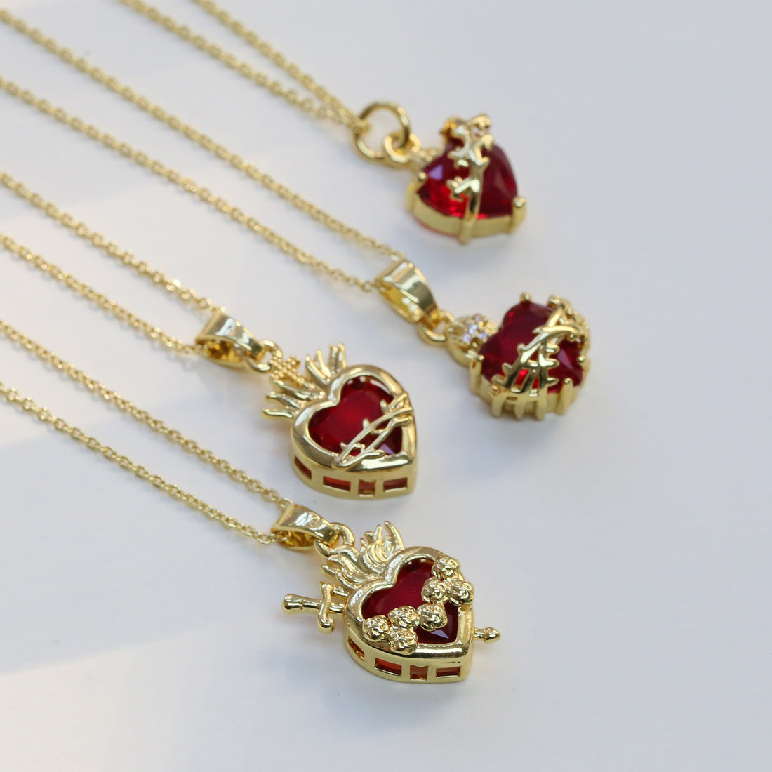 Suhani Sacred Heart Pendant Necklace [GURPYWWG]