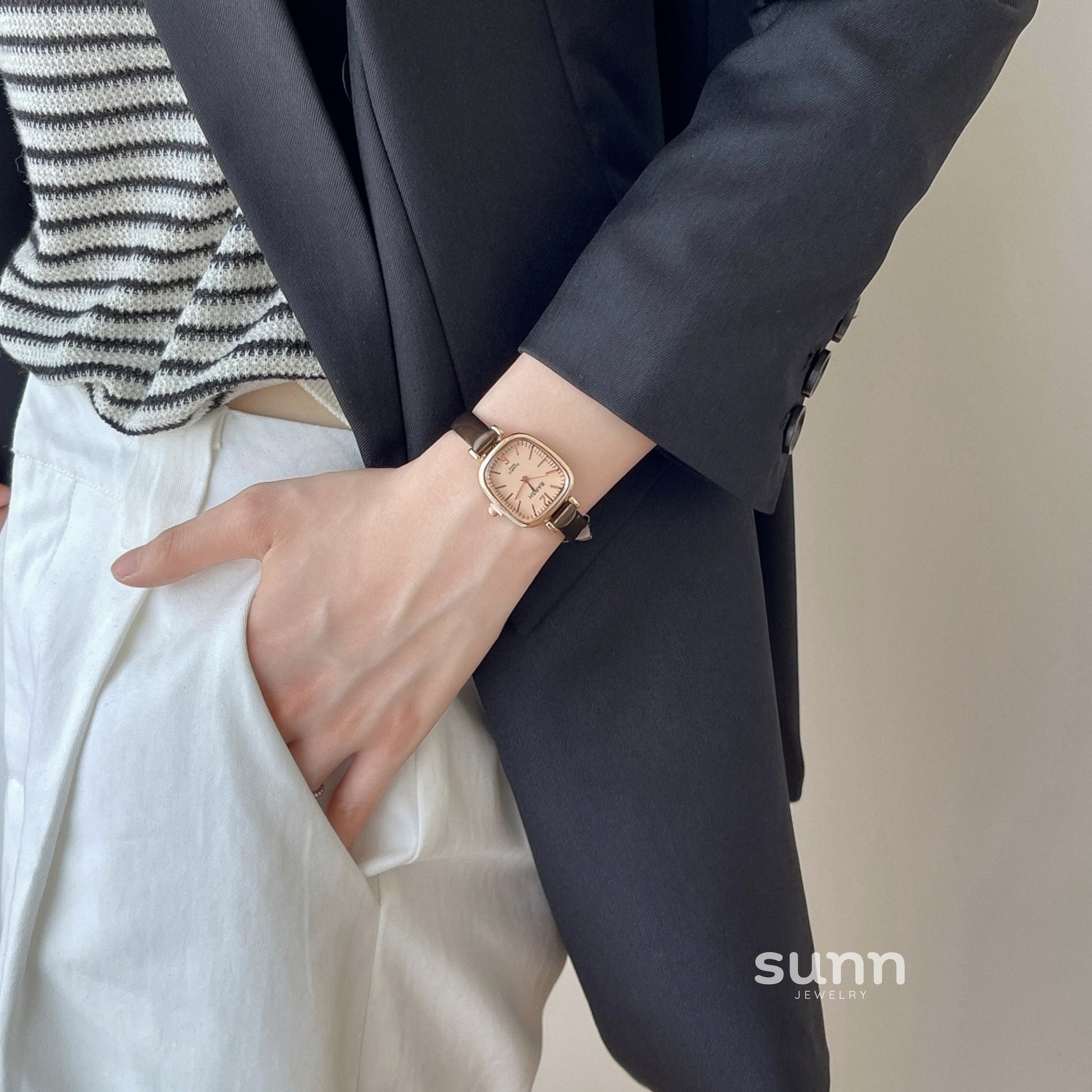 Sumayyah Petite Leather Watch [N1KZTO6B]