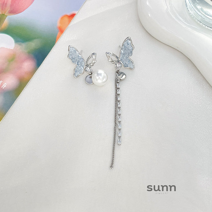 Sunnie Butterfly Crystal Drop Earrings [87R9O95A]