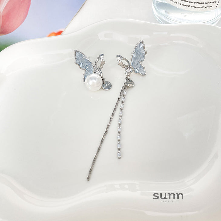 Sunnie Butterfly Crystal Drop Earrings [YXRU0OHX]