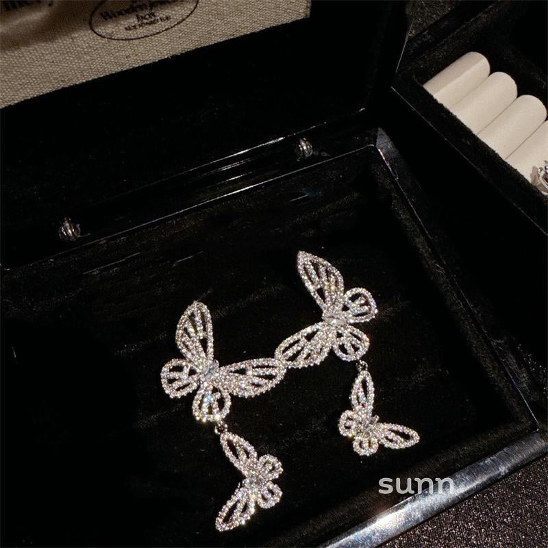 Suri Elegant Butterfly Earrings [SCKW35G5]