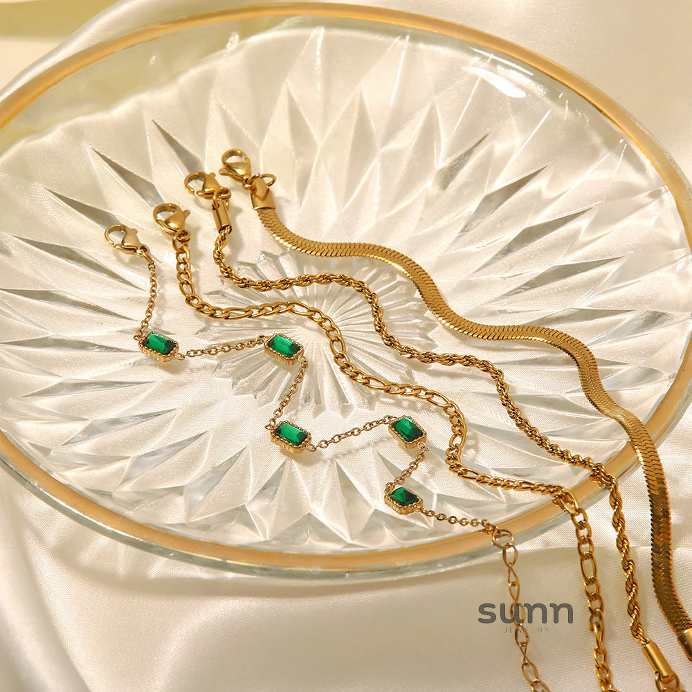 Sury Emerald Zircon Bracelet