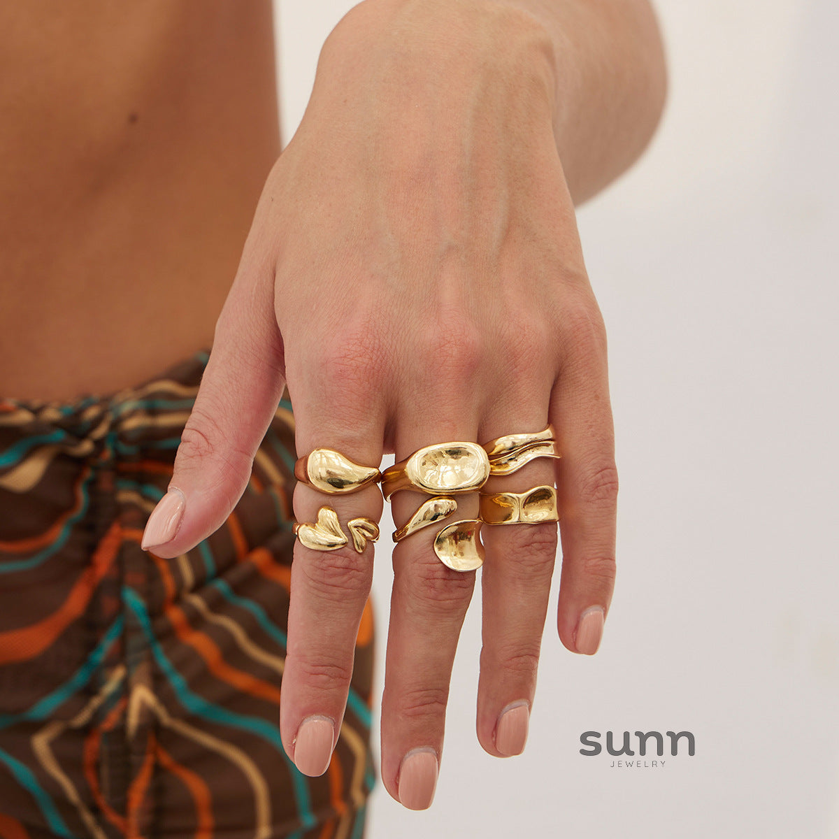 Sutton Sculptural Stacking Rings [Y60K1UGV]