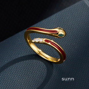 Suzanna Lucky Enamel Serpent Ring [KVHWITJY]