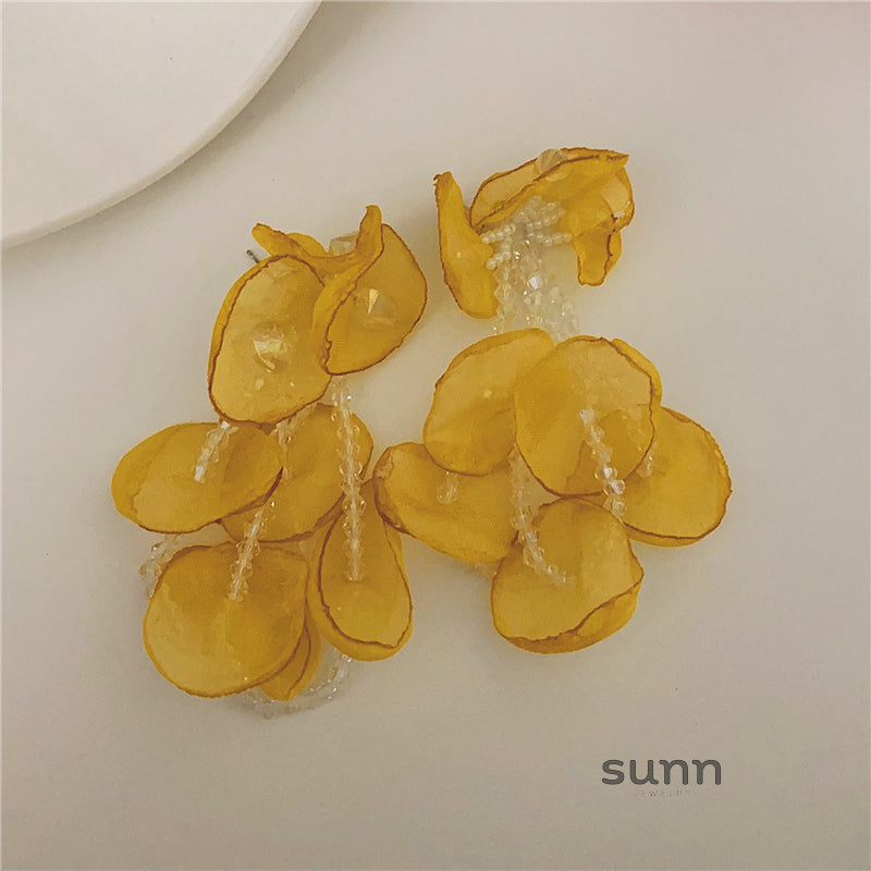 Suzanna Petal Dangle Earrings [R0BOSP4X]