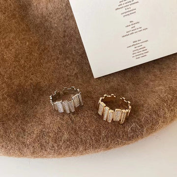 Suzie Staggered Zircon Ring