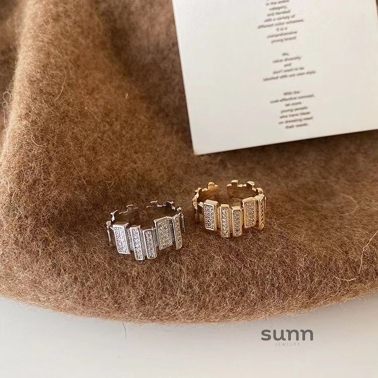 Suzie Staggered Zircon Ring