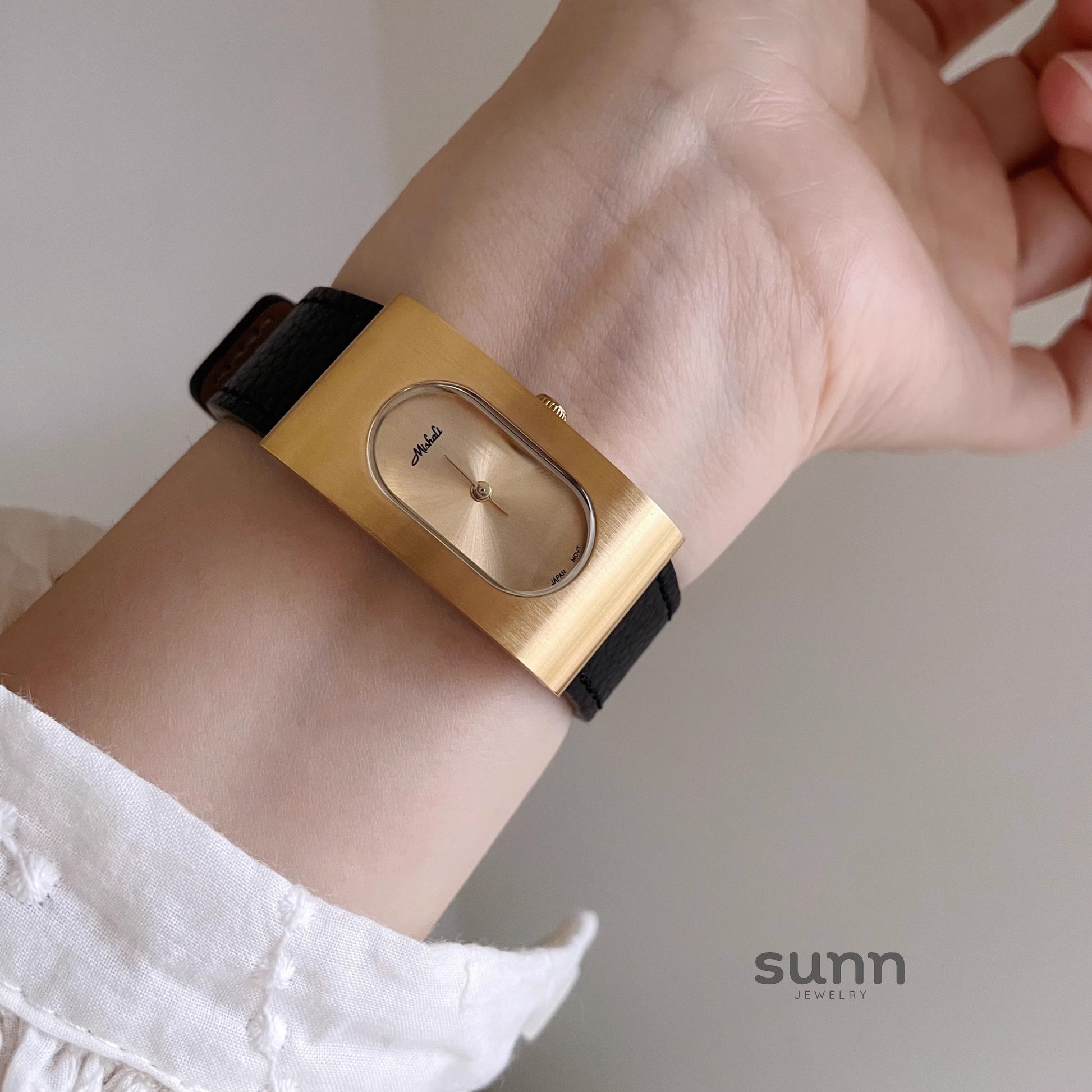 Suzie Vintage Square Watch [DD3SV2ZI]