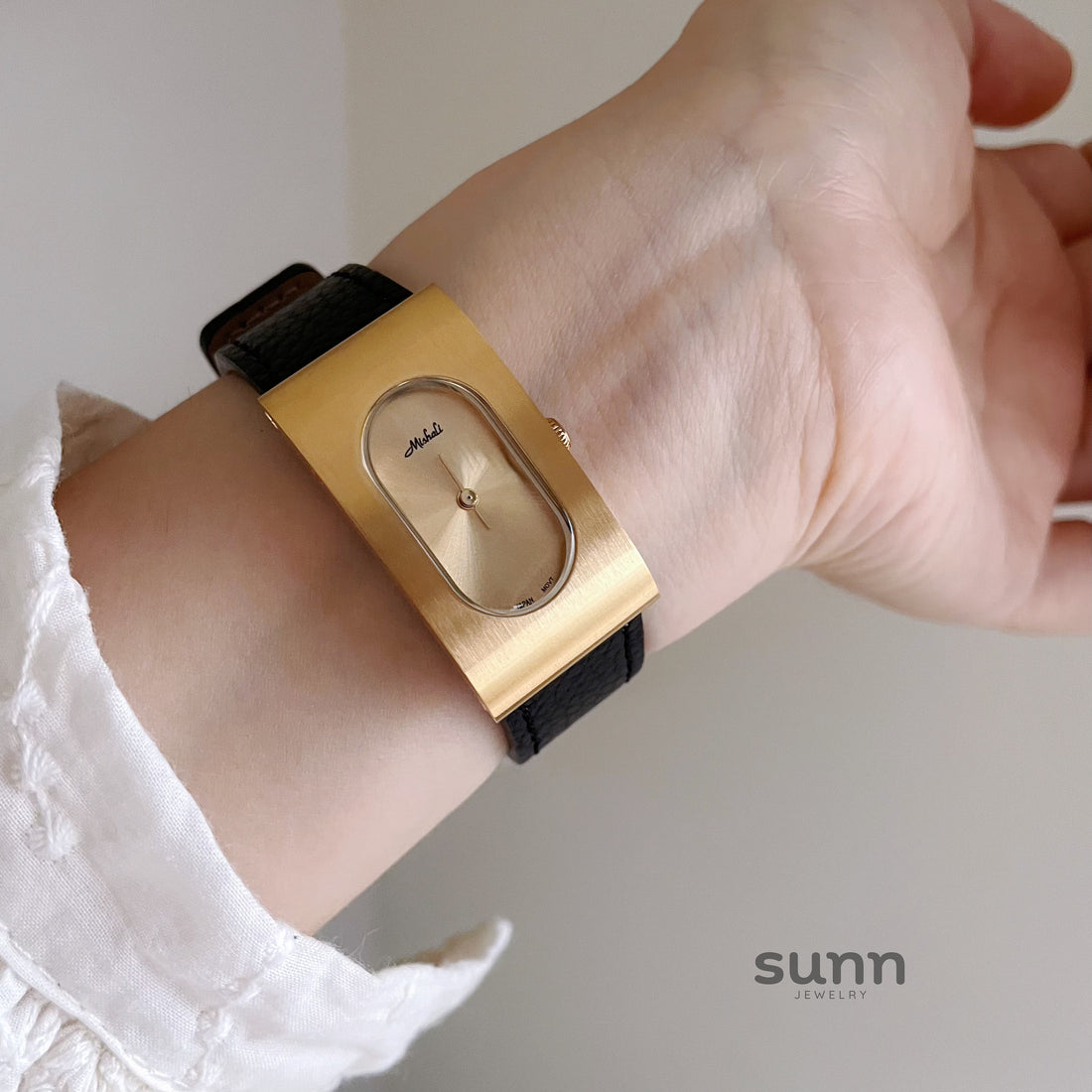 Suzie Vintage Square Watch [HXM53R16]