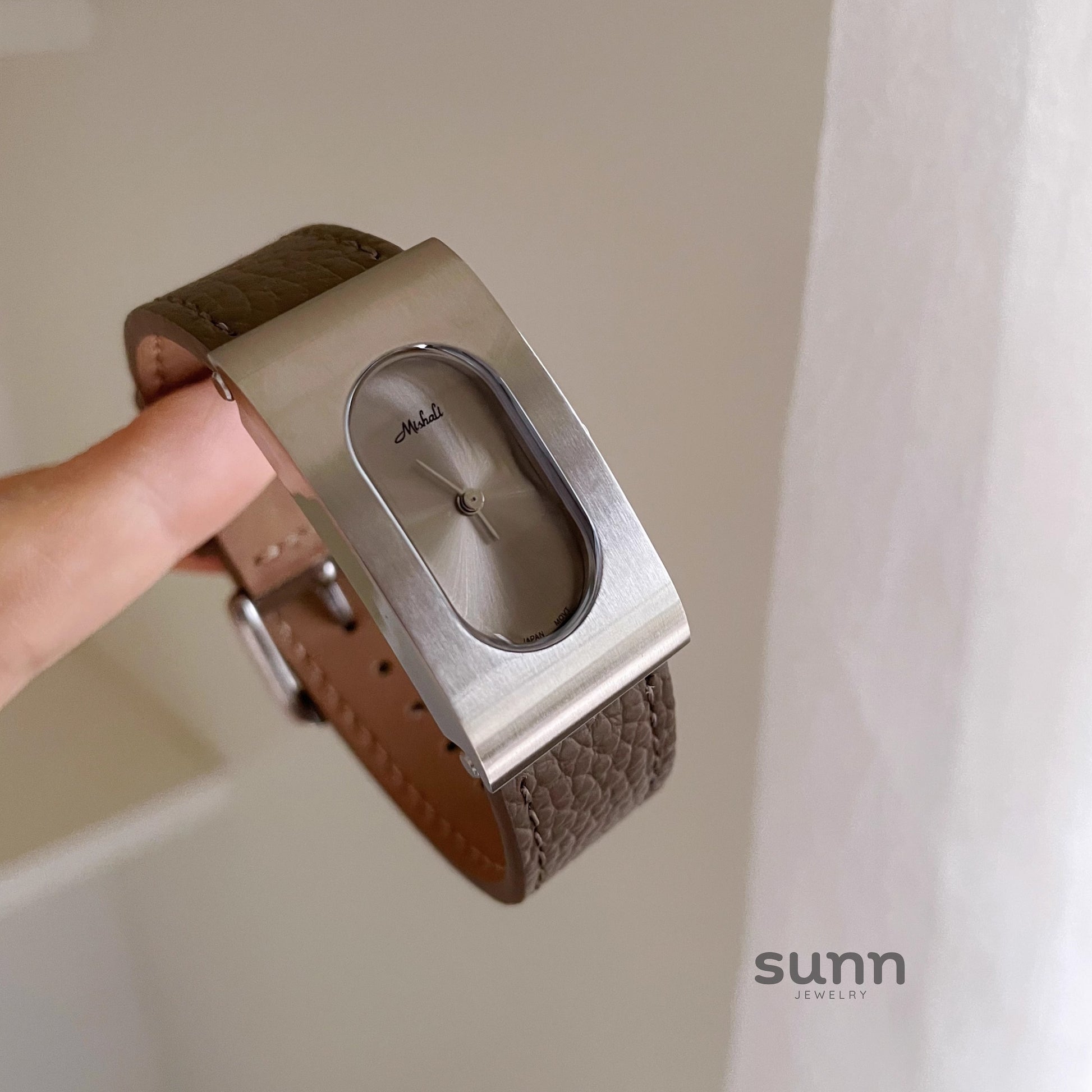 Suzie Vintage Square Watch [869W9GTR]