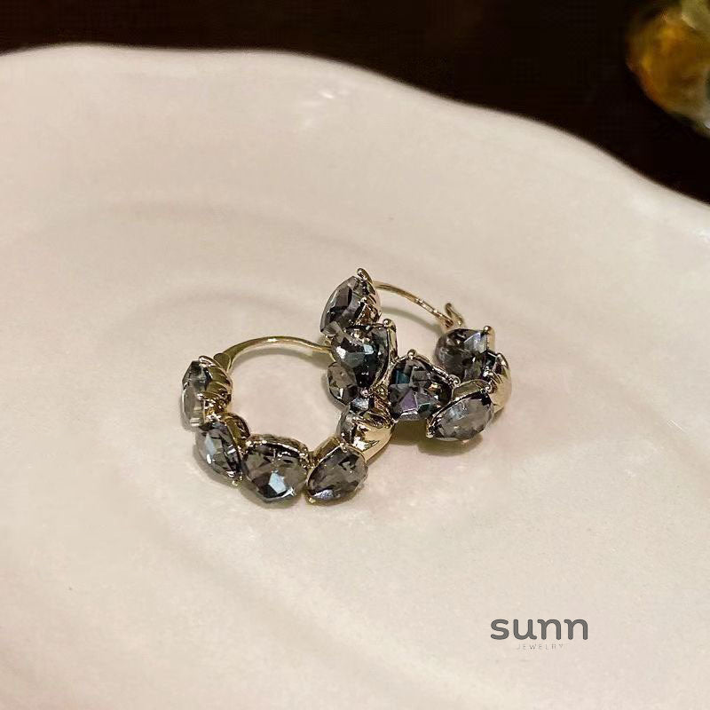 Swayzie Golden Sparkle Heart Earrings [GGEBV6RF]