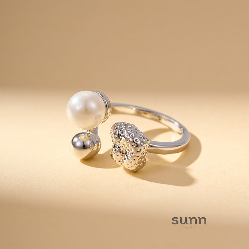 Syncere Textured Pearl Ring [LG99XW3I]