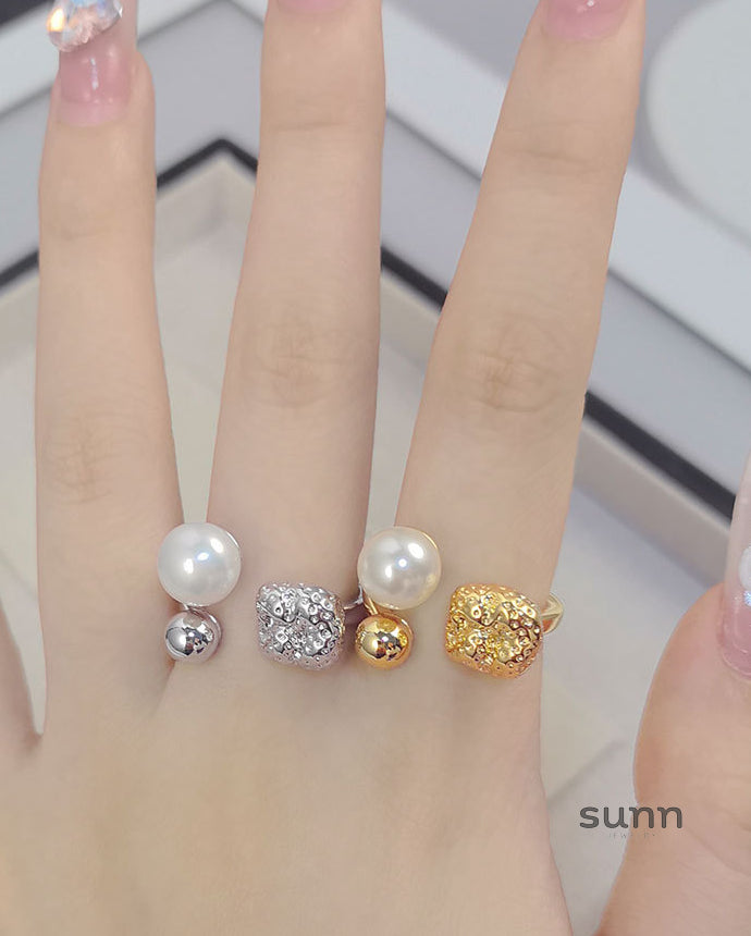 Syncere Textured Pearl Ring [Z17AKP14]