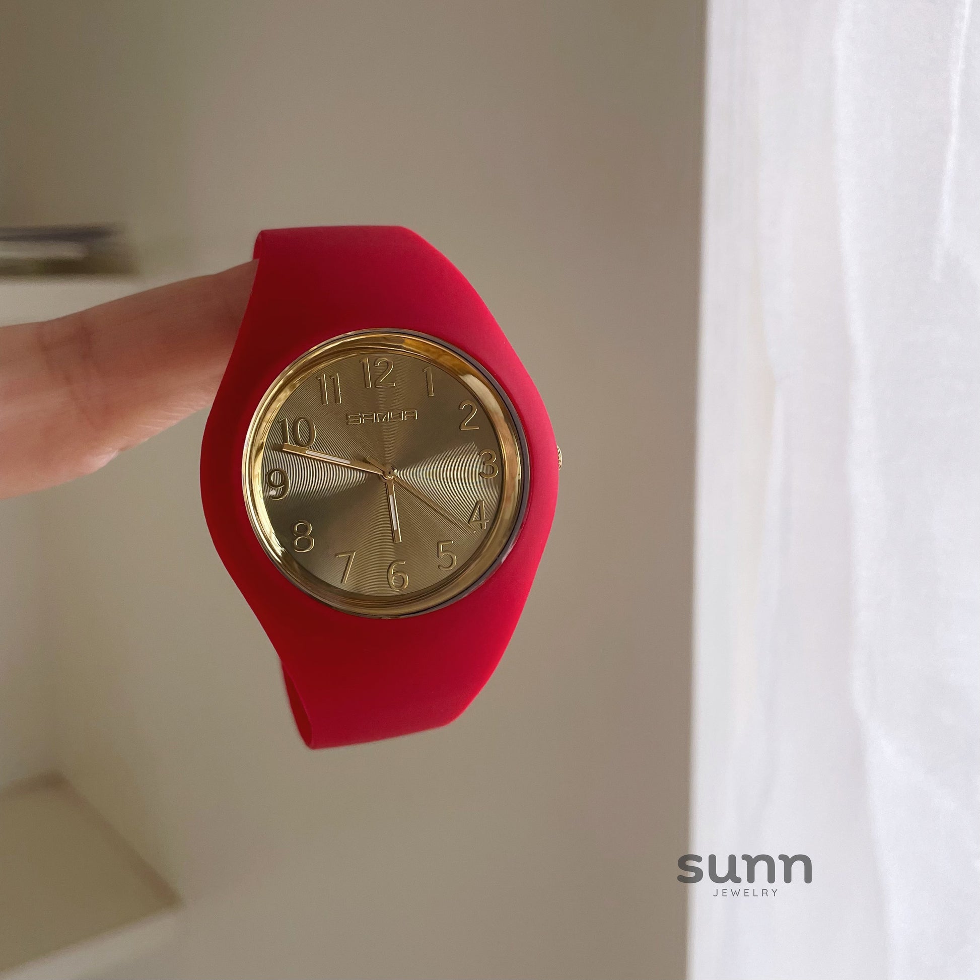 Syriah Vibrant Silicone Watch [NYAIVXQI]