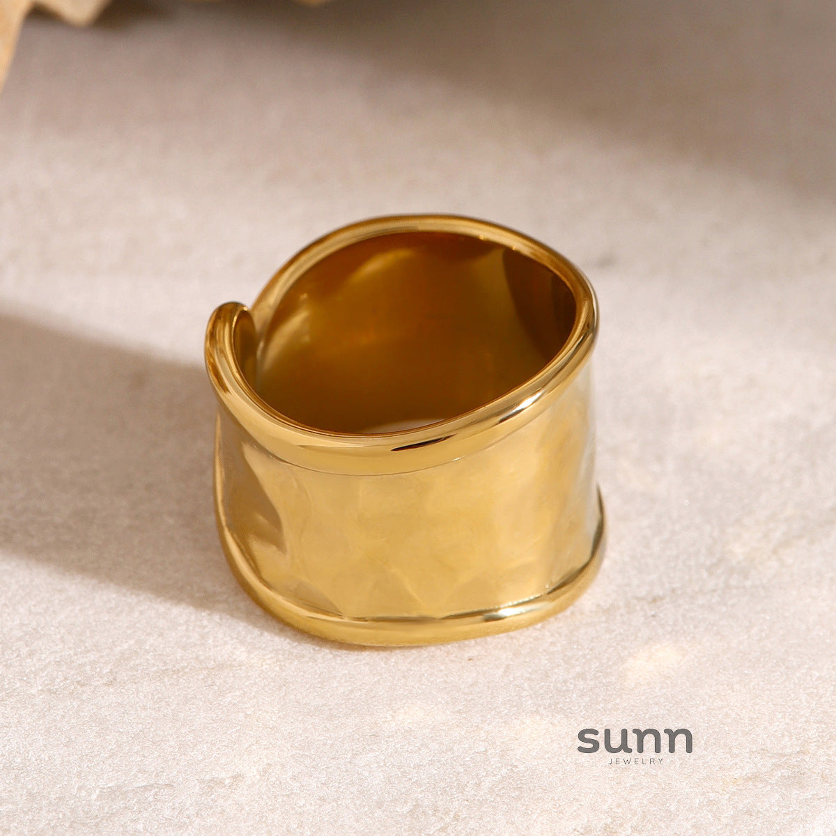 Taegan Hammered Open Ring [ULMF7N7H]