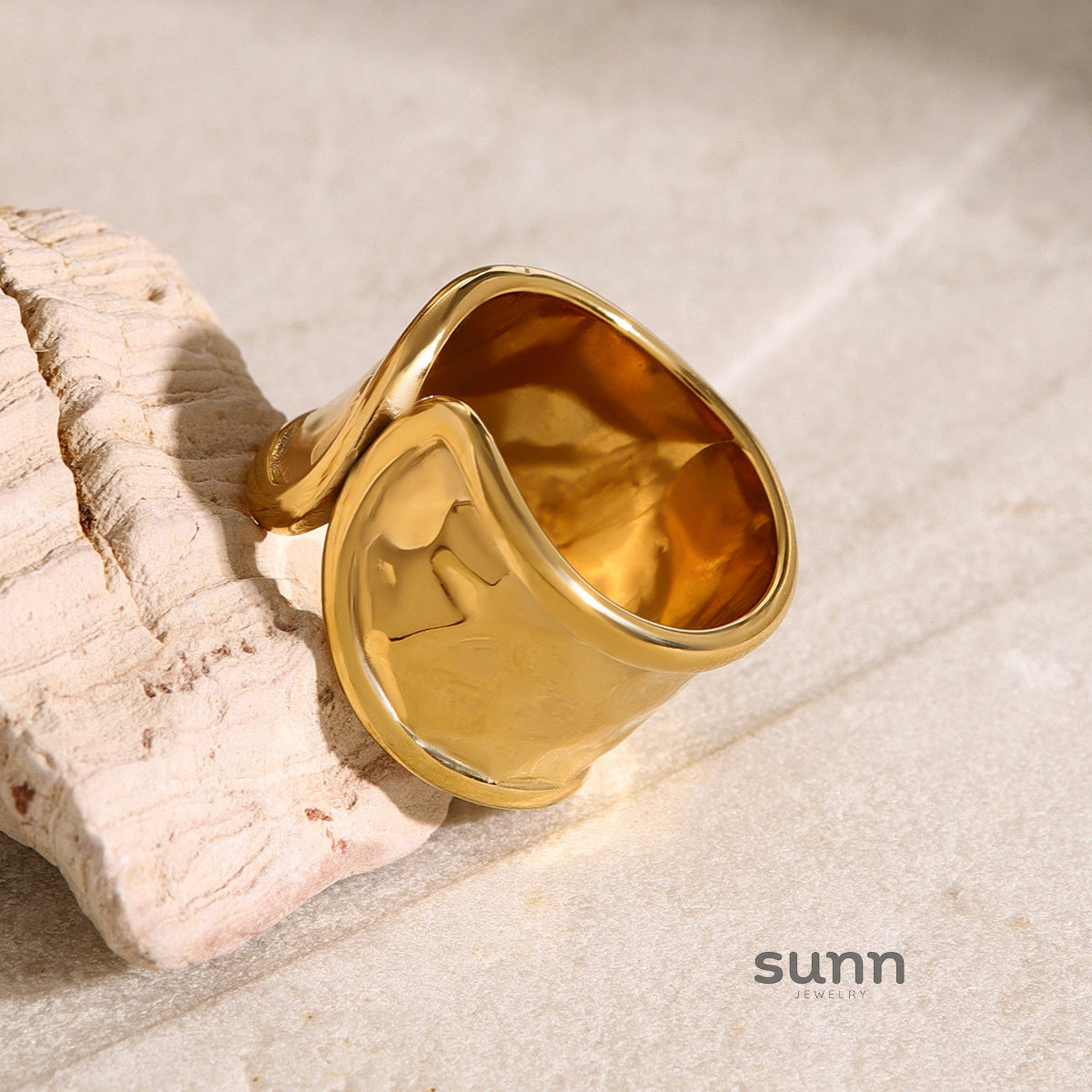 Taegan Hammered Open Ring [0X6Q20VX]