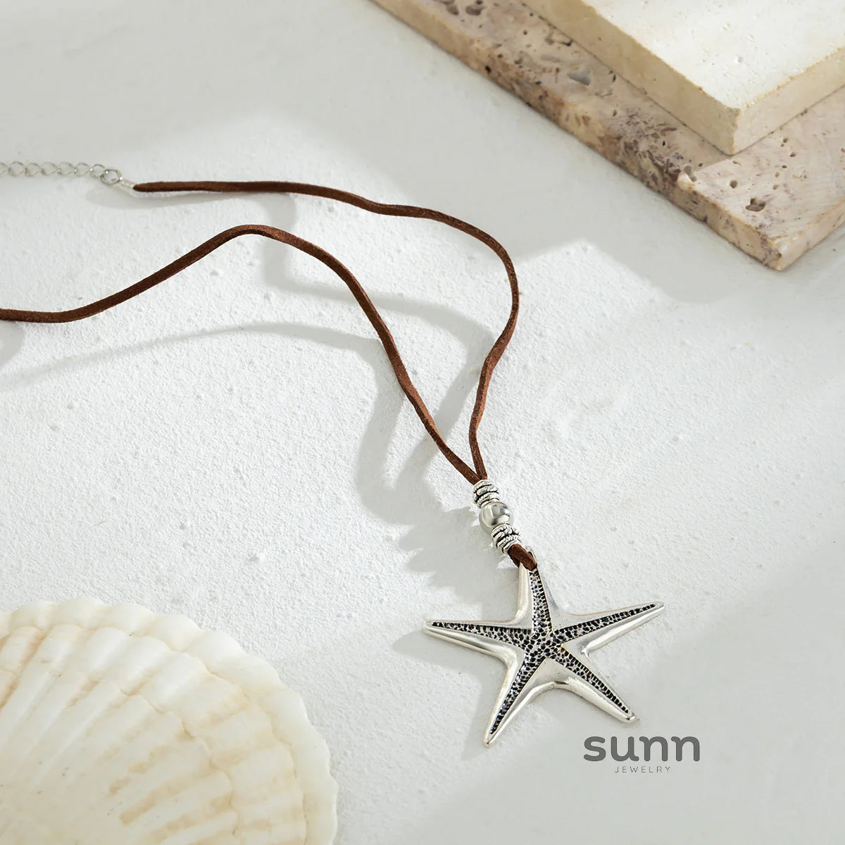 Taelor Velvet Starfish Choker