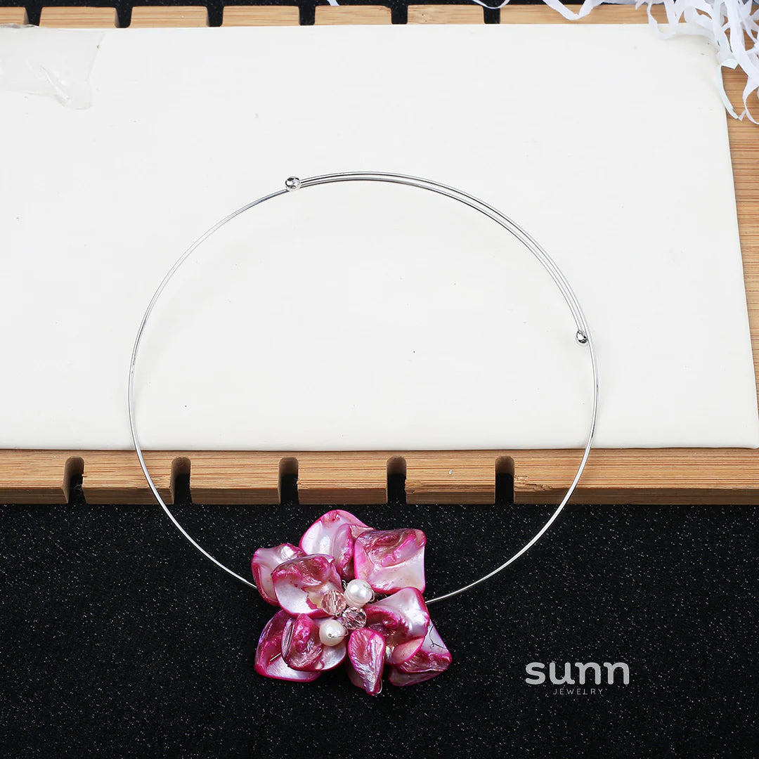 Taelyn Baroque Floral Pearl Choker