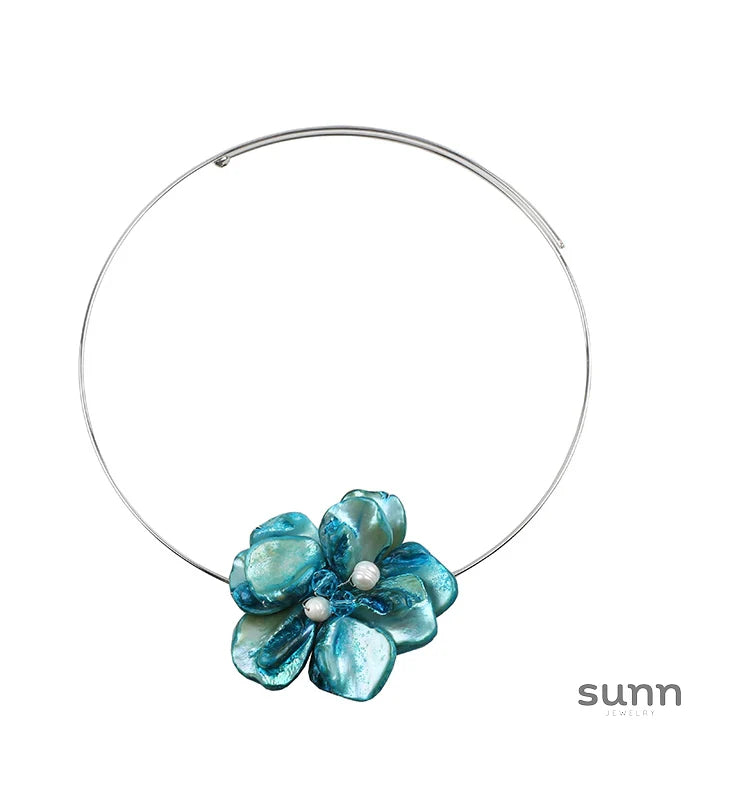 Taelyn Baroque Floral Pearl Choker