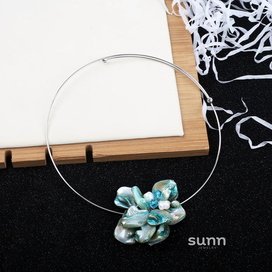 Taelyn Baroque Floral Pearl Choker