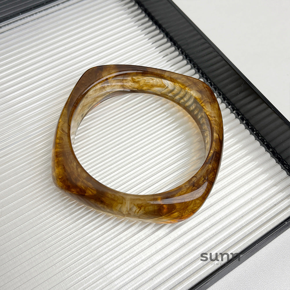 Taelyn Geometric Resin Cuff Bracelet [WSVKGCQW]